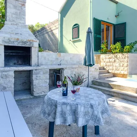 Seafront Marija Holiday home *